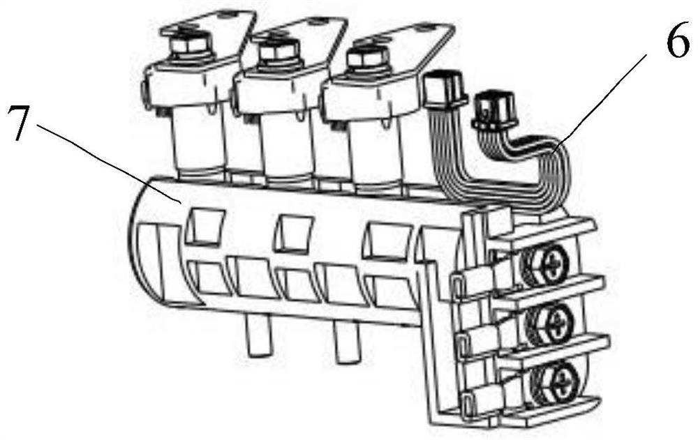 Cylindrical laminated busbar structure