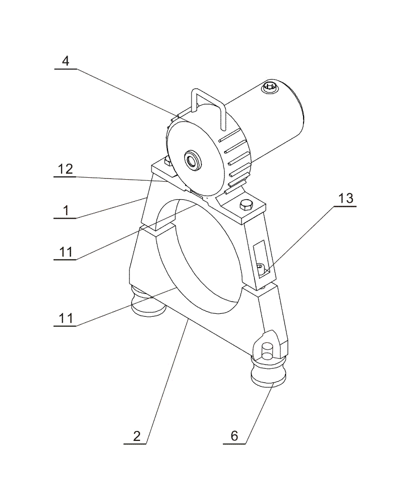 Device and method for eliminating welding stress of steel pipe ring beam by mechanical vibration