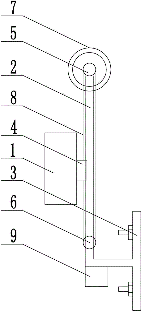 Submerged pump capable of achieving automatic adjusting according to water level