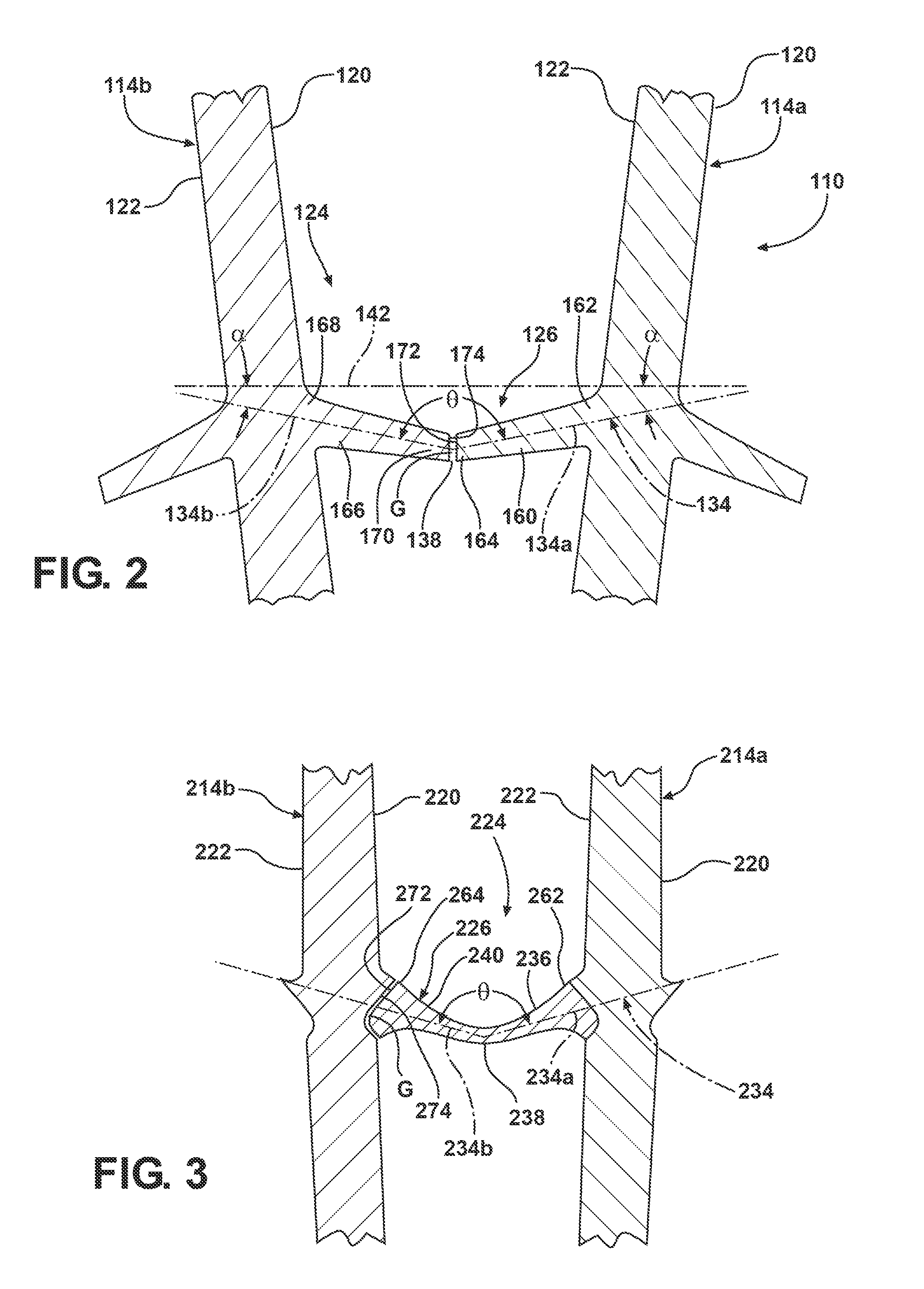 Turbine blade damping device with controlled loading