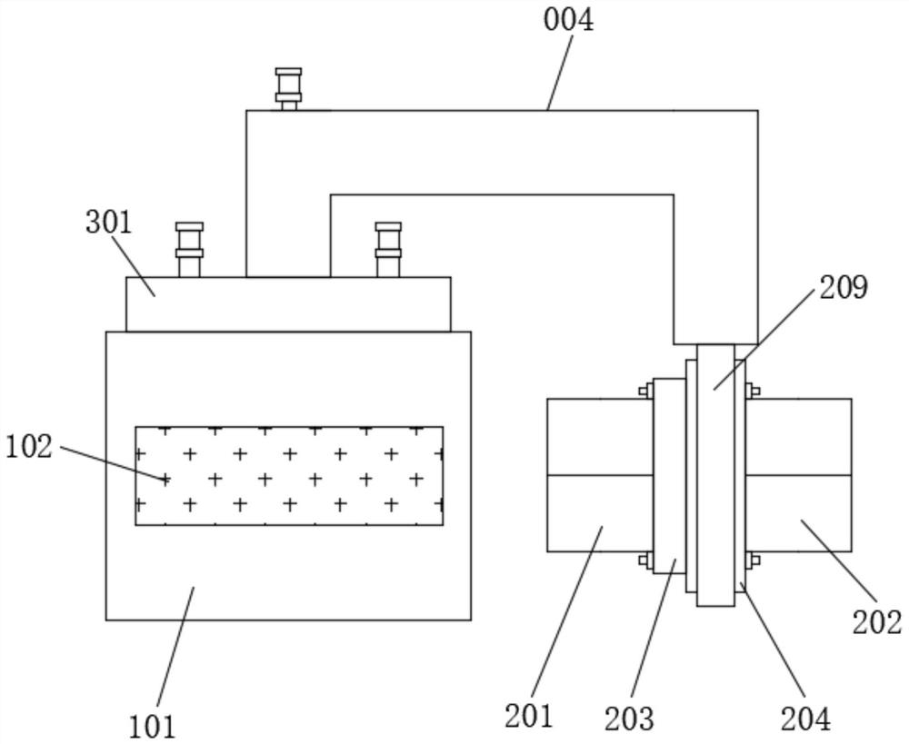 A linkage heat-dissipating motor housing with a coupling