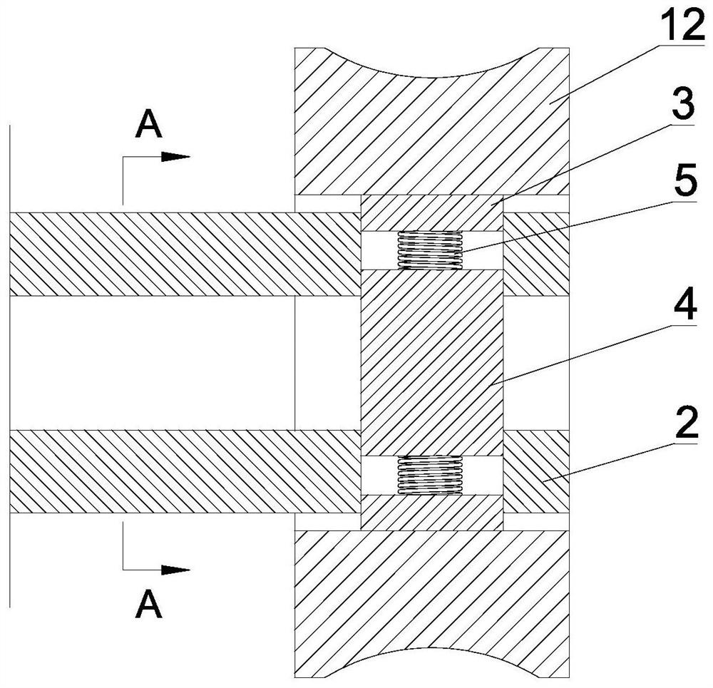 A straightening mechanism in a steel bar straightening machine