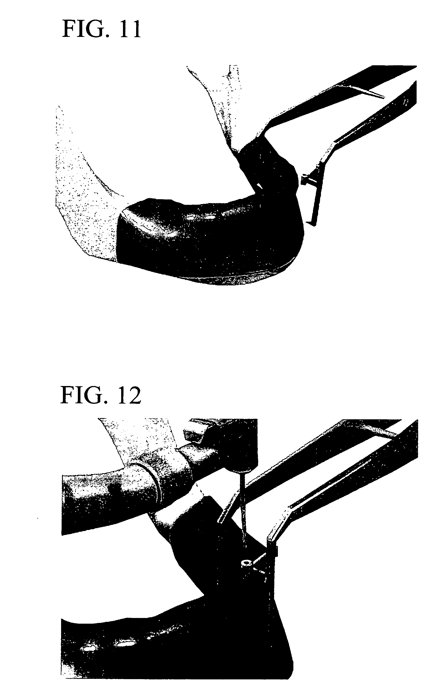 Integrated system to stabilize dental prostheses comprising a 3D surgical guide, a guide bar, an implant holder, two mini-implants and a prosthetic bar, and procedure to correctly apply the same