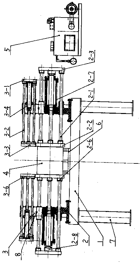 Hierarchical opening and closing mode low pressure casting machine