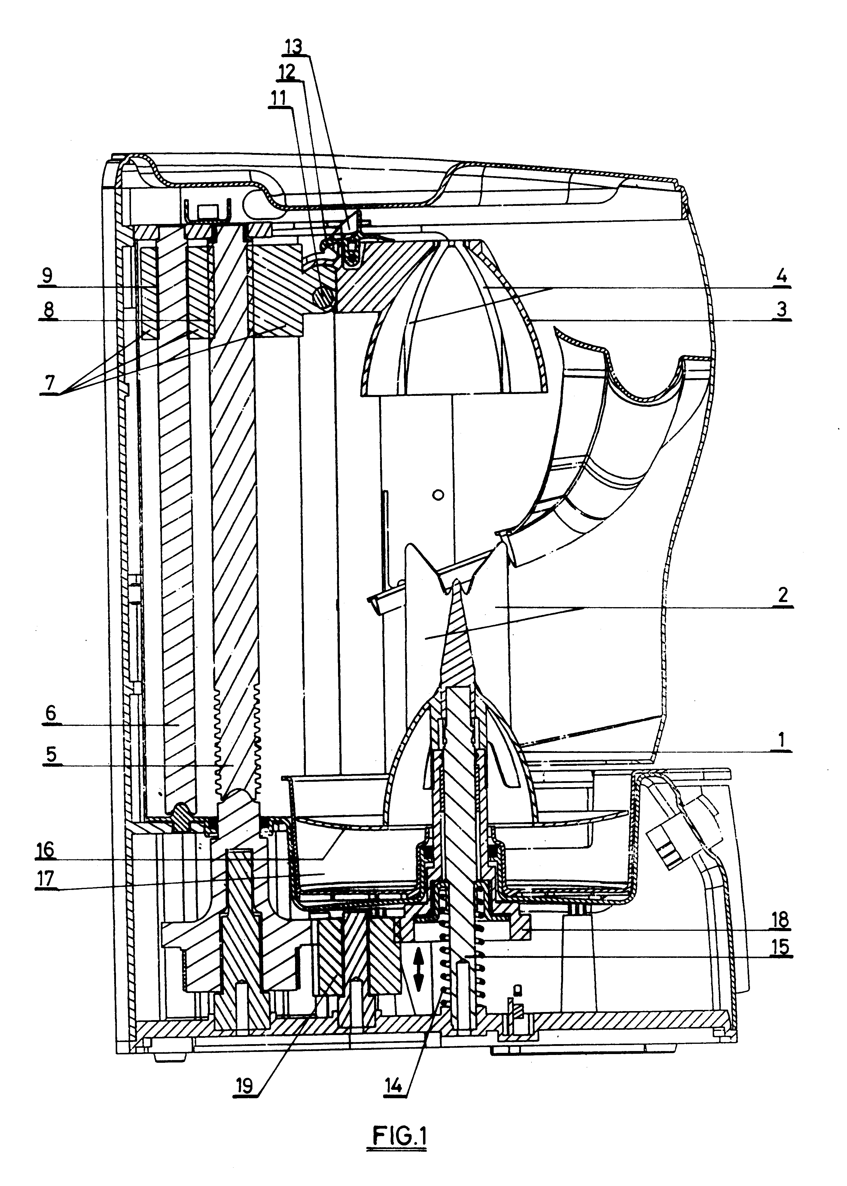 Automatic citrus juice squeezer