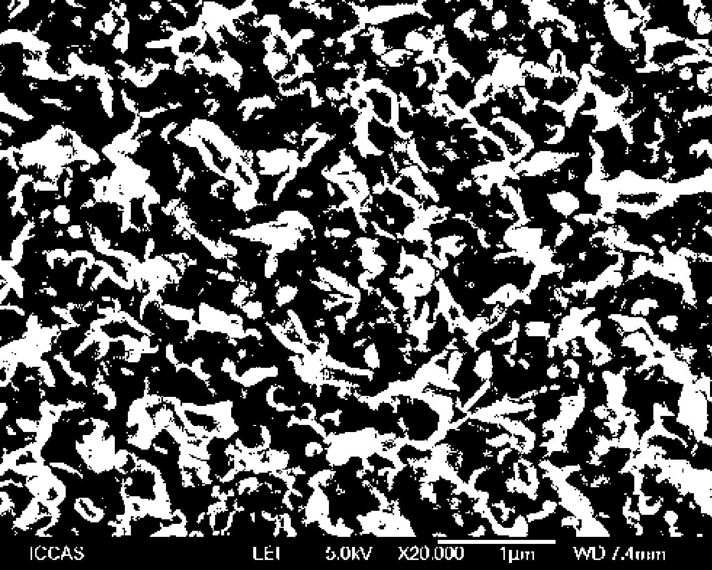 Composite reverse osmosis membrane with high-intensity anti-pollution layer and preparation method thereof