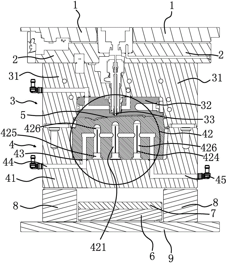 Cooling apparatus for hot nozzle of injection mould