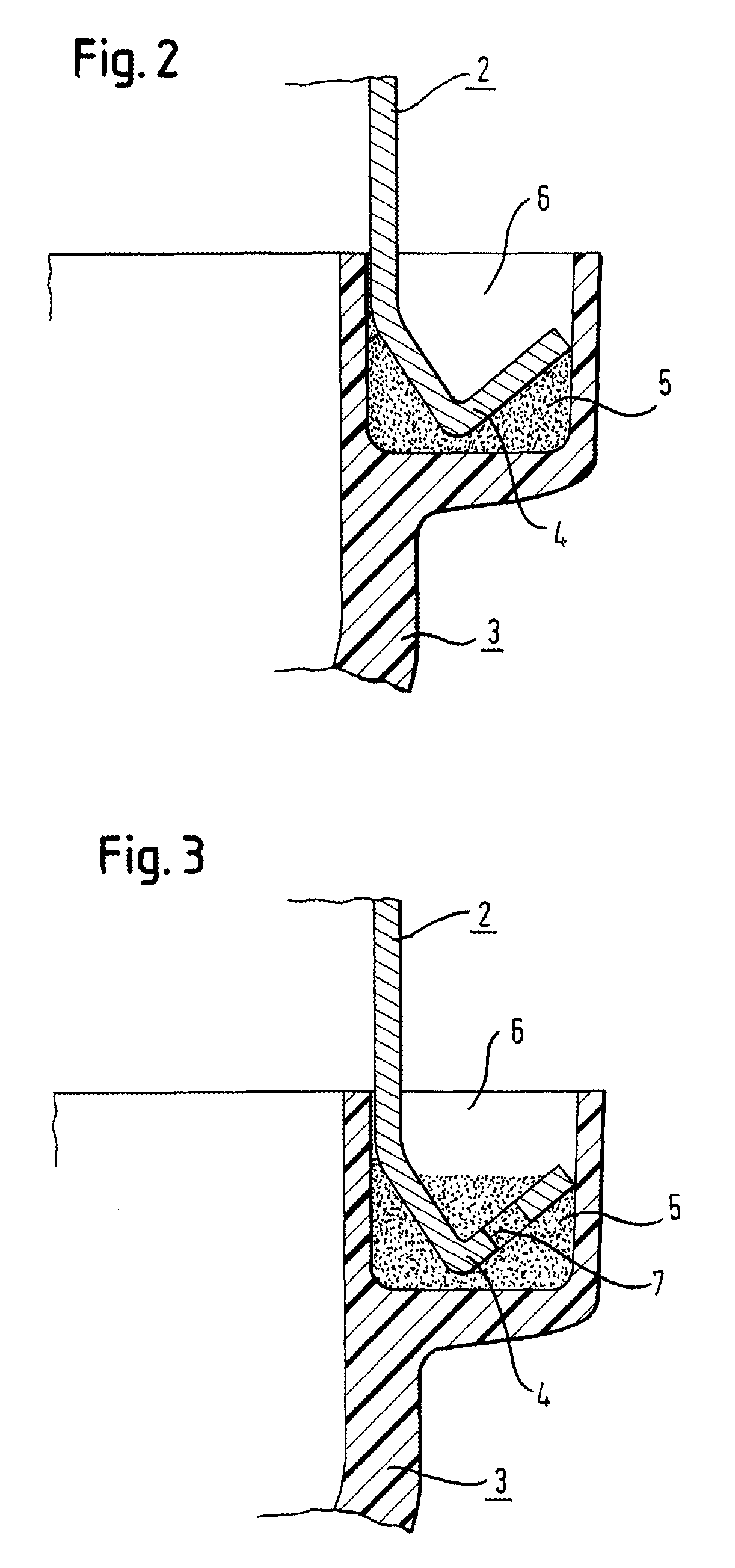 Two-piece washing tank for a dishwasher and a method for manufacturing a two-piece washing tank for dishwashers