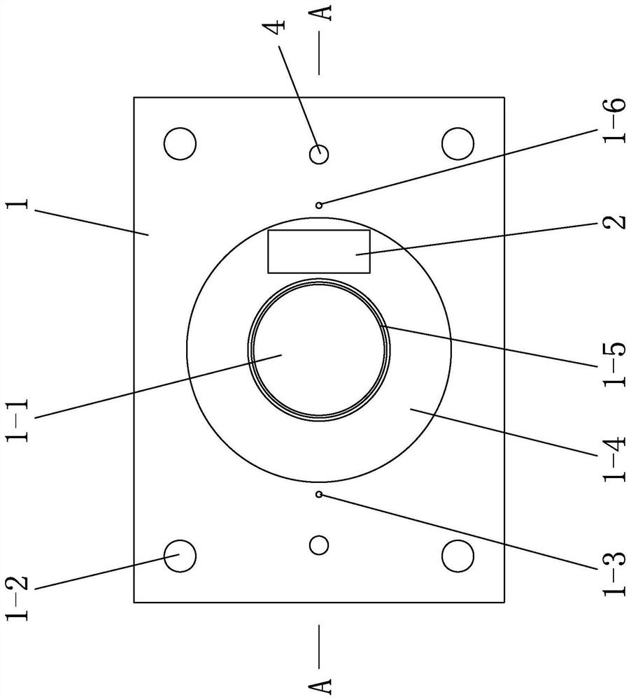 A combination mold for processing duct type oil fume backflow and non-return device and method of using the mold