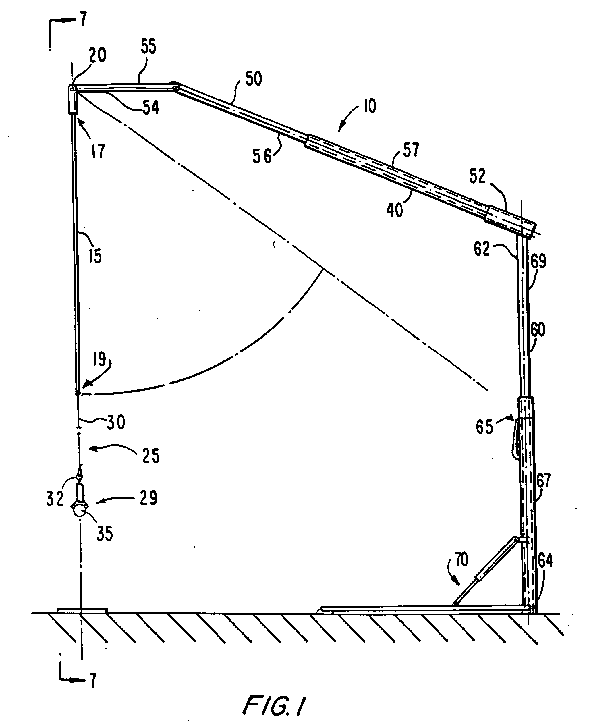 Ball hitting practice apparatus