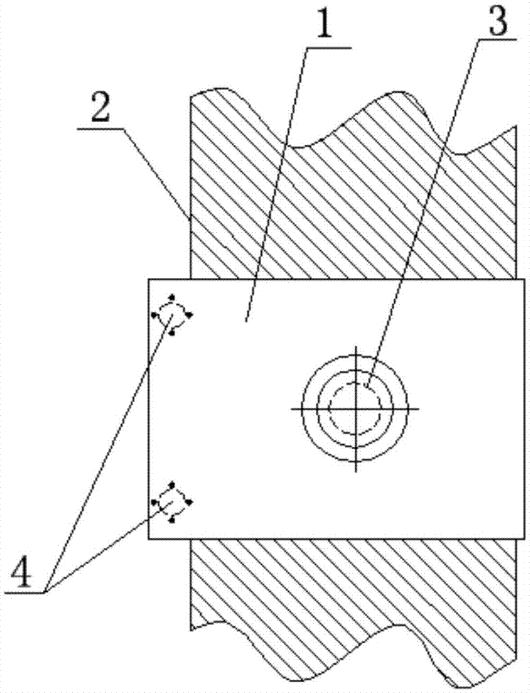 U-shaped movable hold hoop type lifting lug for hoisting tower facility and hoisting method thereof