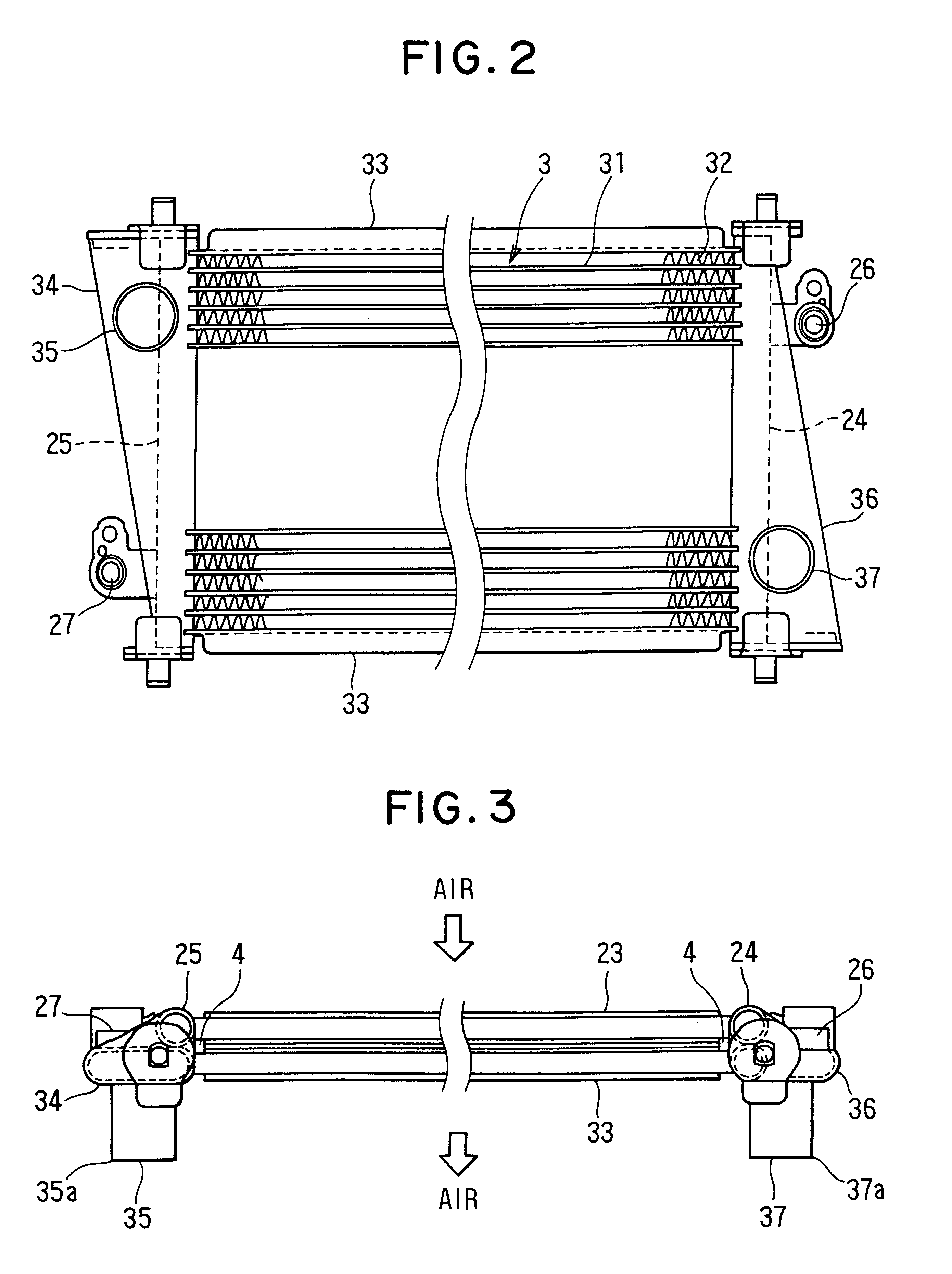 Heat exchanger having several heat exchanging portions