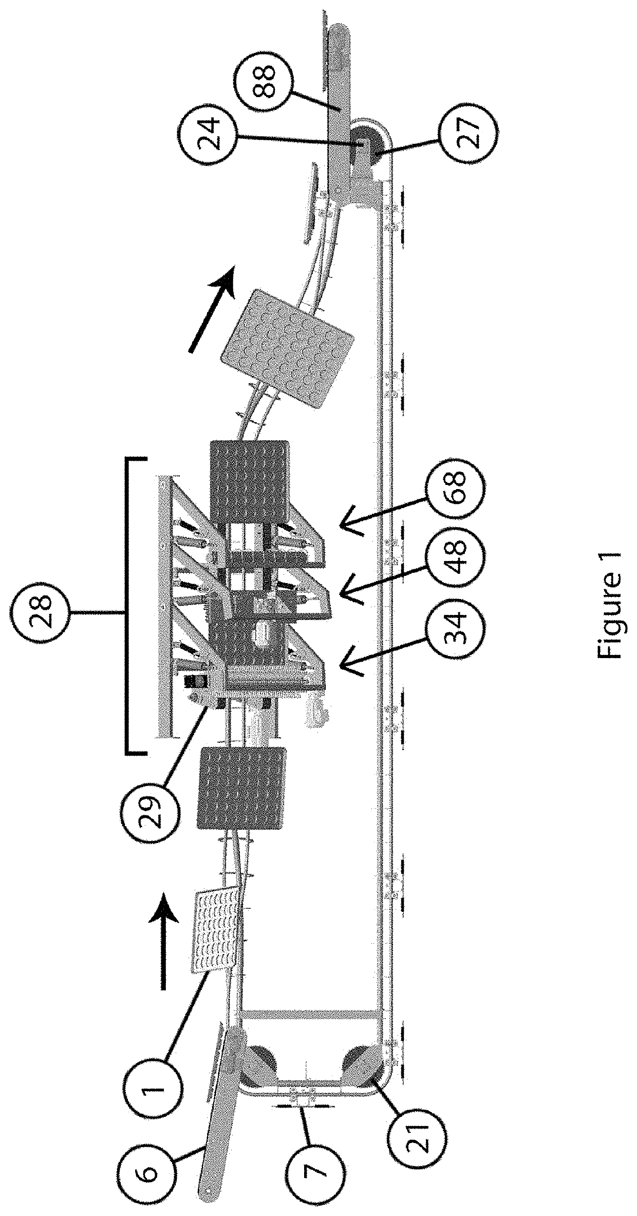 Pan cleaning machine and a method of operating the machine to clean pans