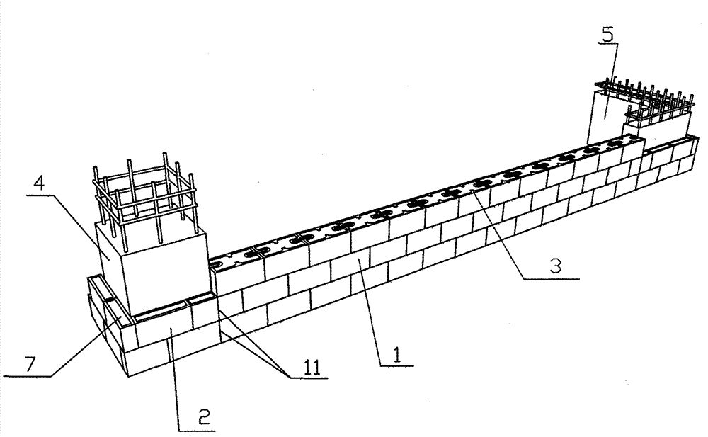 Half-externally-surrounded building type cast-in-place wall self heat-insulation system combined with heat insulation and preservation coatings