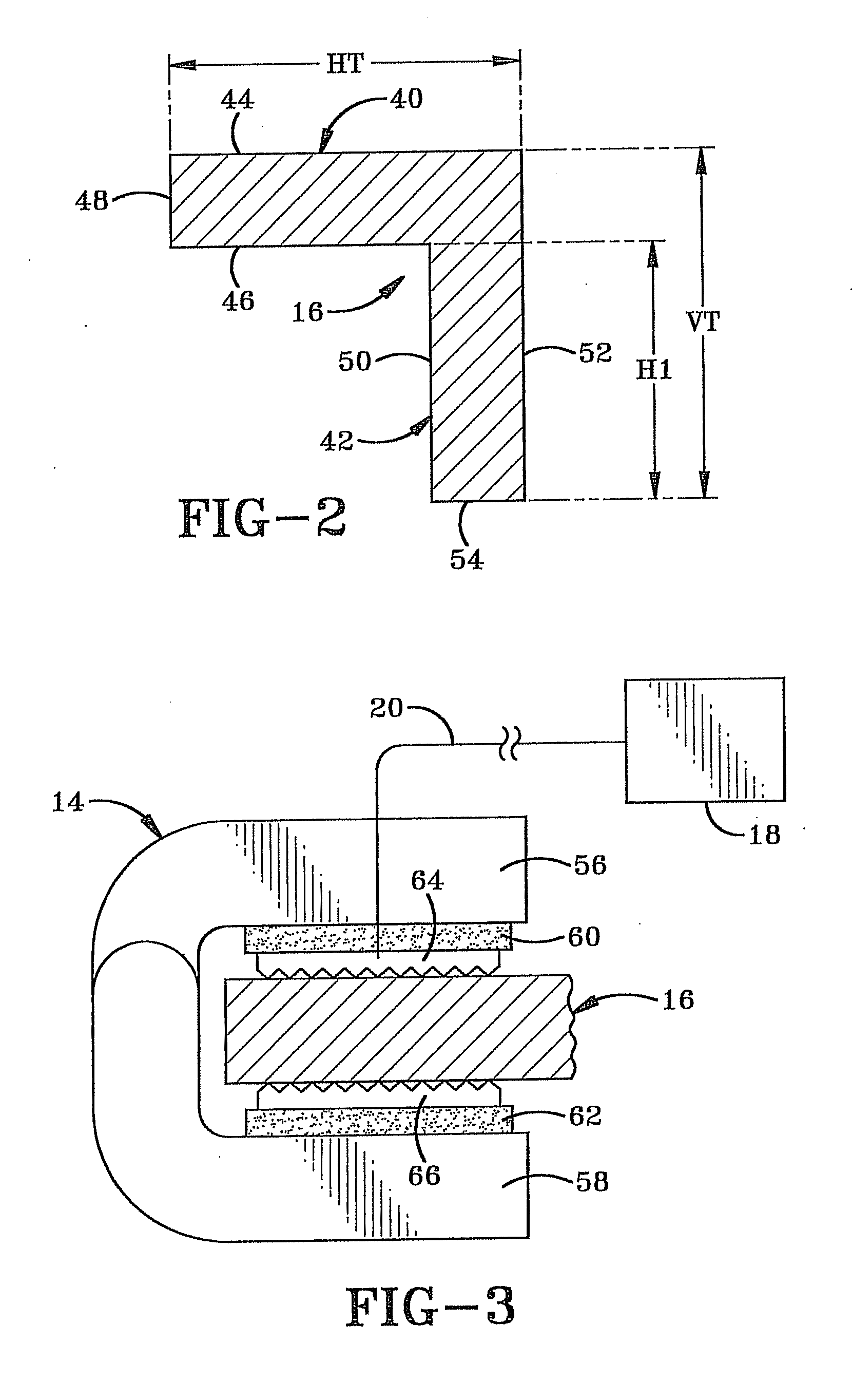 Hot stretch forming die having distortion-minimizing characteristics