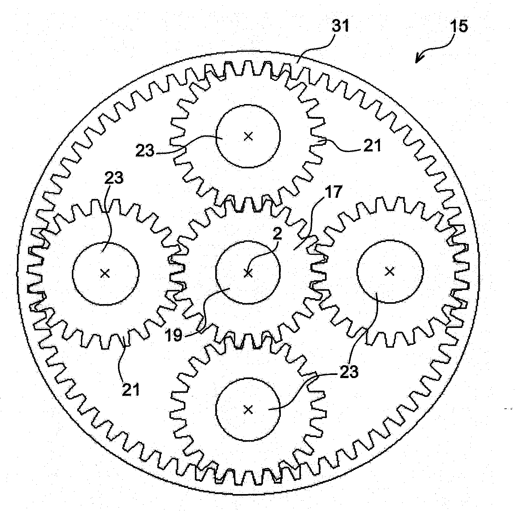 System including counter-rotating propellers driven by an epicyclic train ensuring a balanced couple distribution between the two propellers