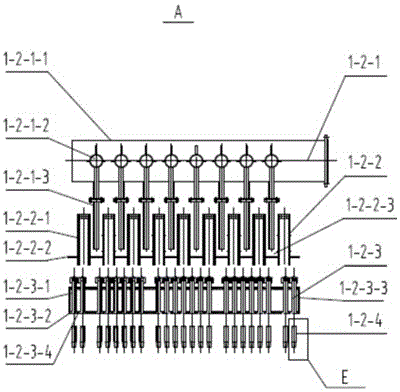 Methanol tower reboiler with fluid uniformly distributing function