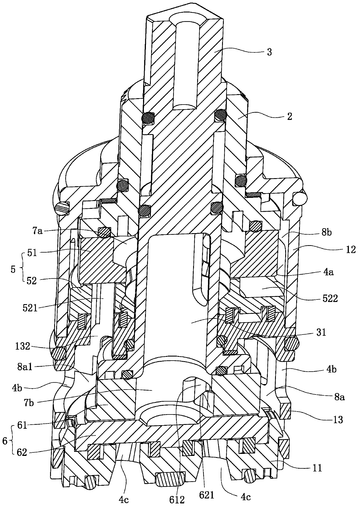 Faucet valve core with water mixing and distributing functions