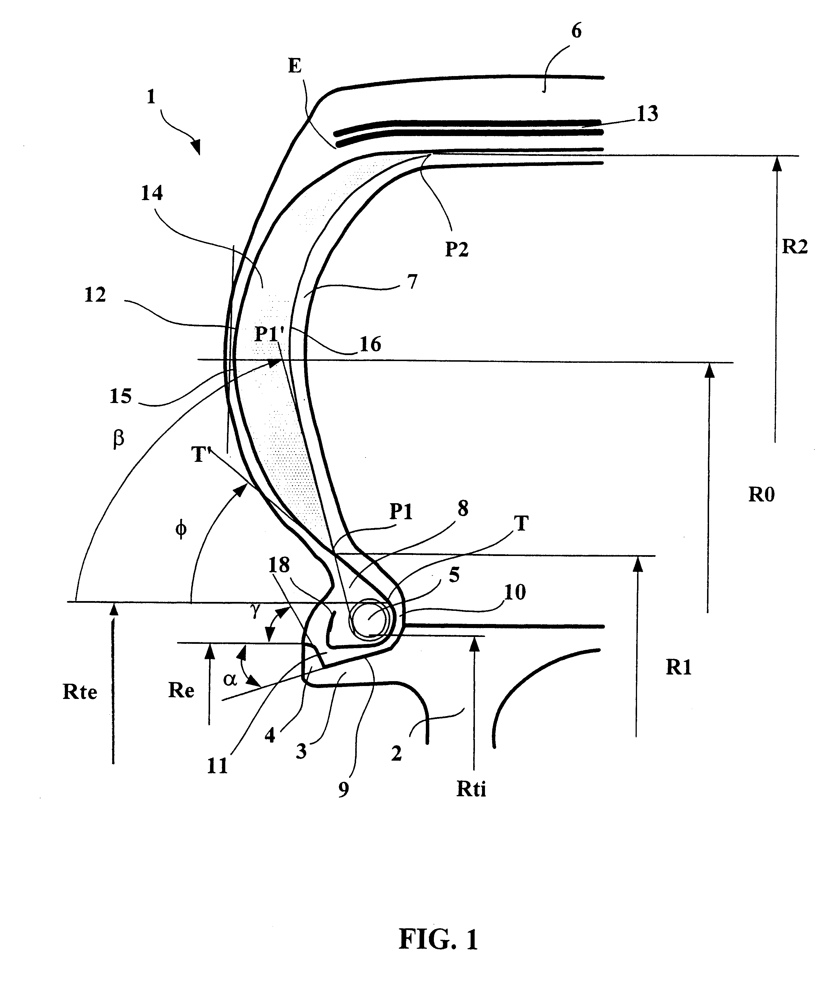 Tire comprising a reinforcing profiled element in at least one sidewall, and tire/rim assembly comprising such a tire