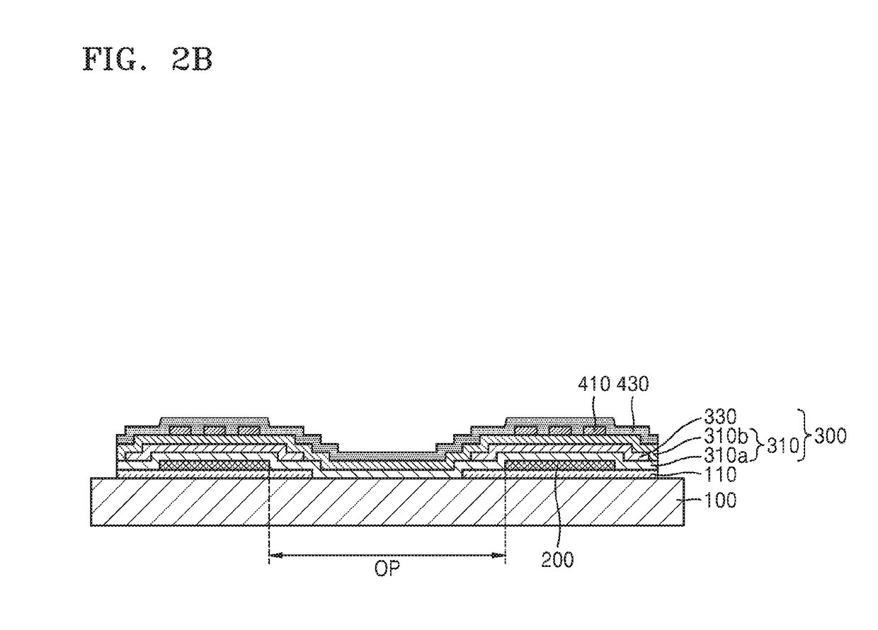 Display apparatus with substrate hole, and method of manufacturing the same