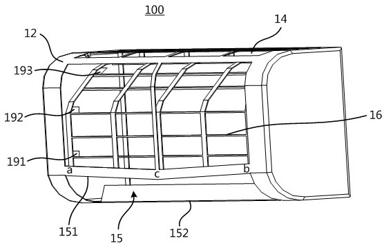 Wall-mounted air conditioner and condensation treatment method thereof