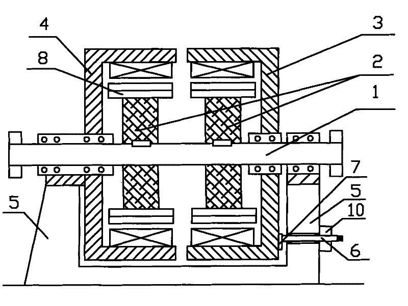 Permanent magnet generator with adjustable voltage