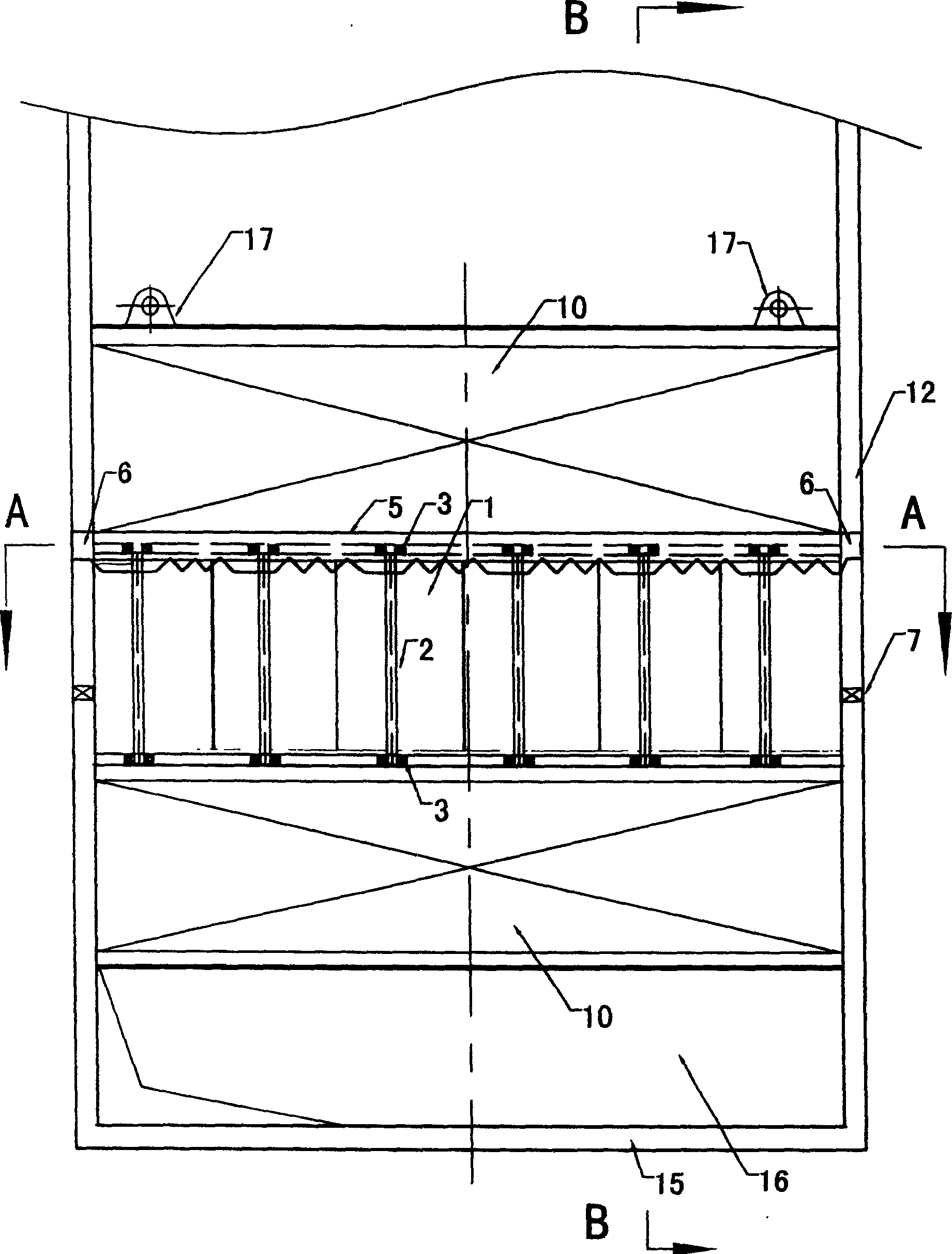 Sluice gate flow cutting off method and hinge type quick gate