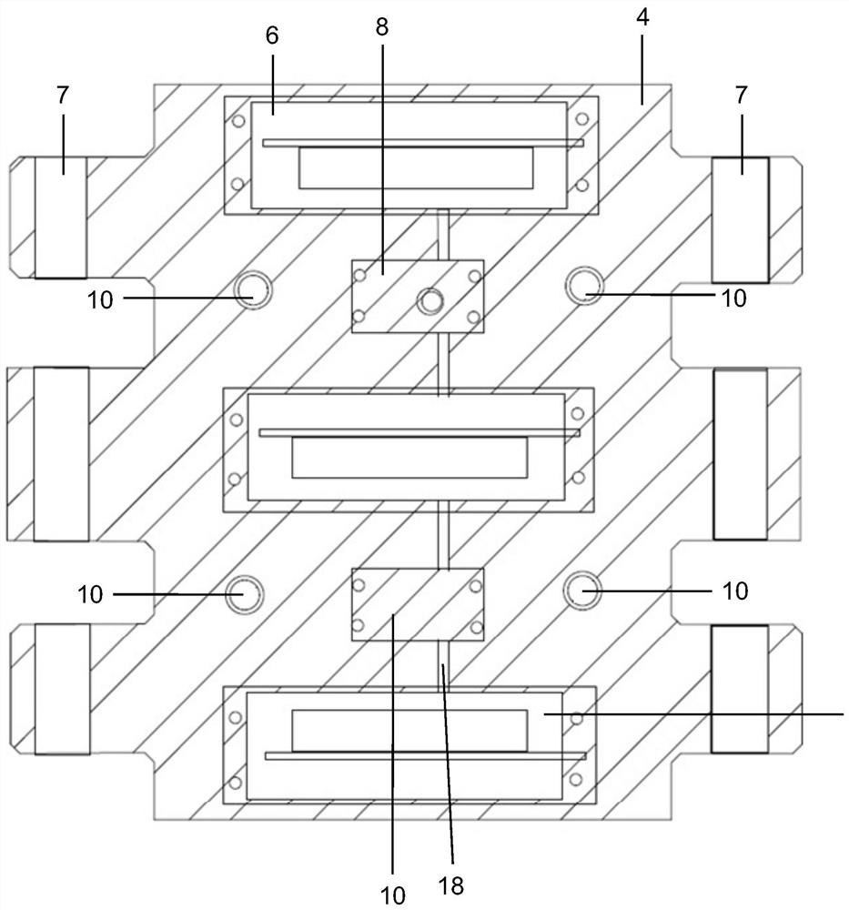 An online roll gap meter with integrated chain links