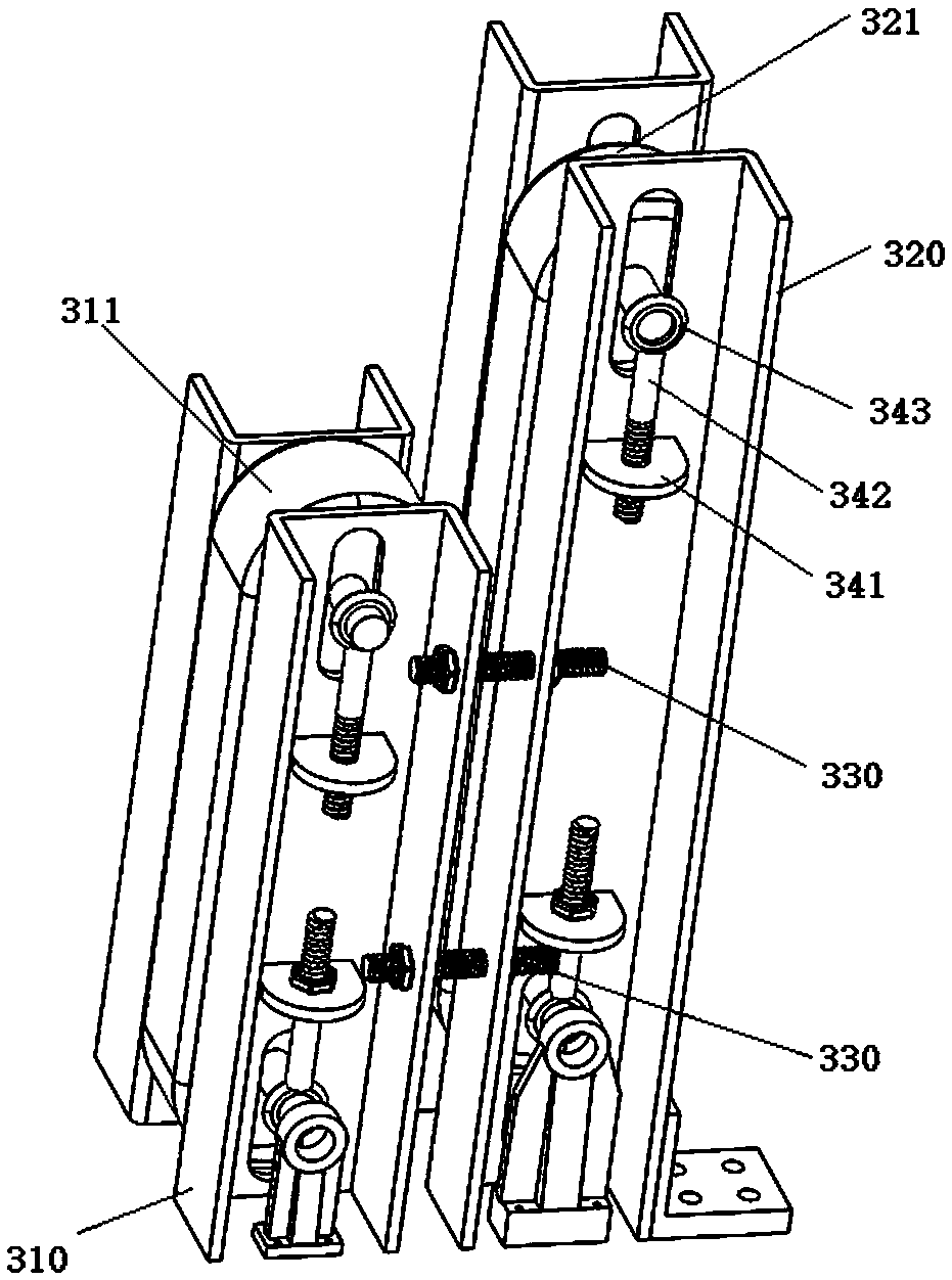 Self-adapting-based walnut kneading type shell breaker