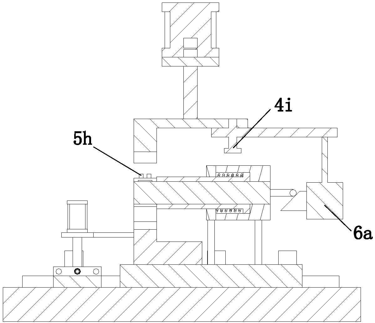 Full-automatic bending machine for producing circular ring