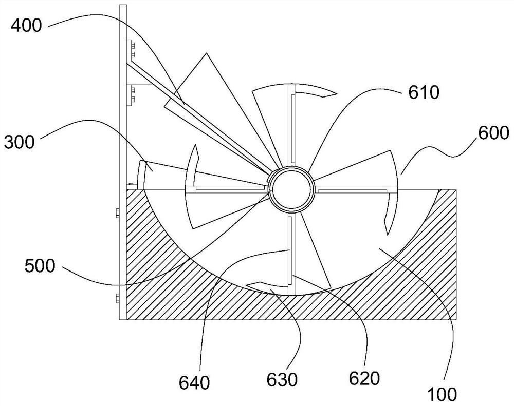 Fragment material deironing device for aluminum product recovery processing