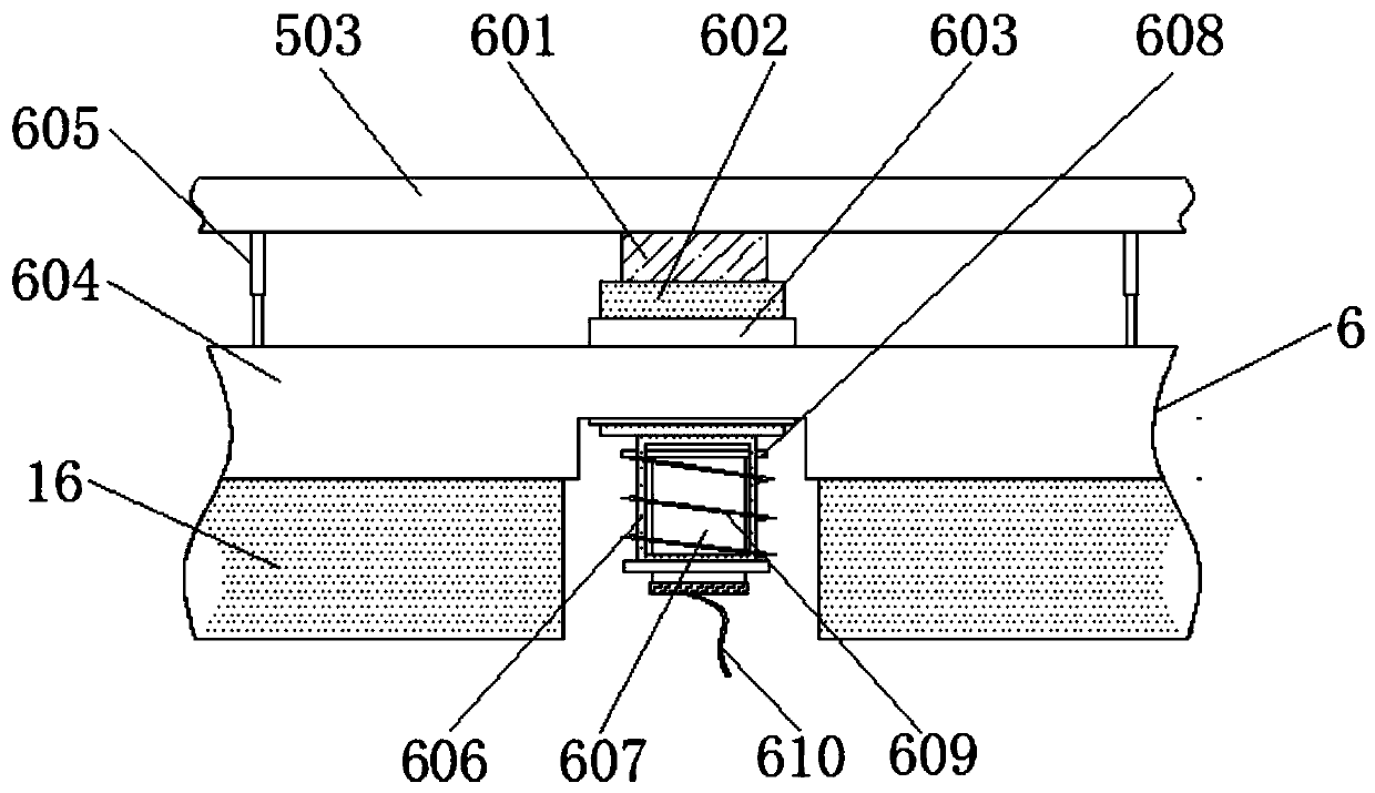 Wood chopping board surface treatment device and method capable of removing chippings through circulating airflow