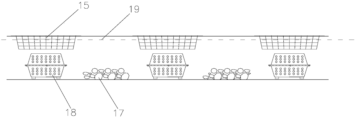 Australian freshwater crayfish circulating-water egg-holding hatching system and young crayfish breeding method