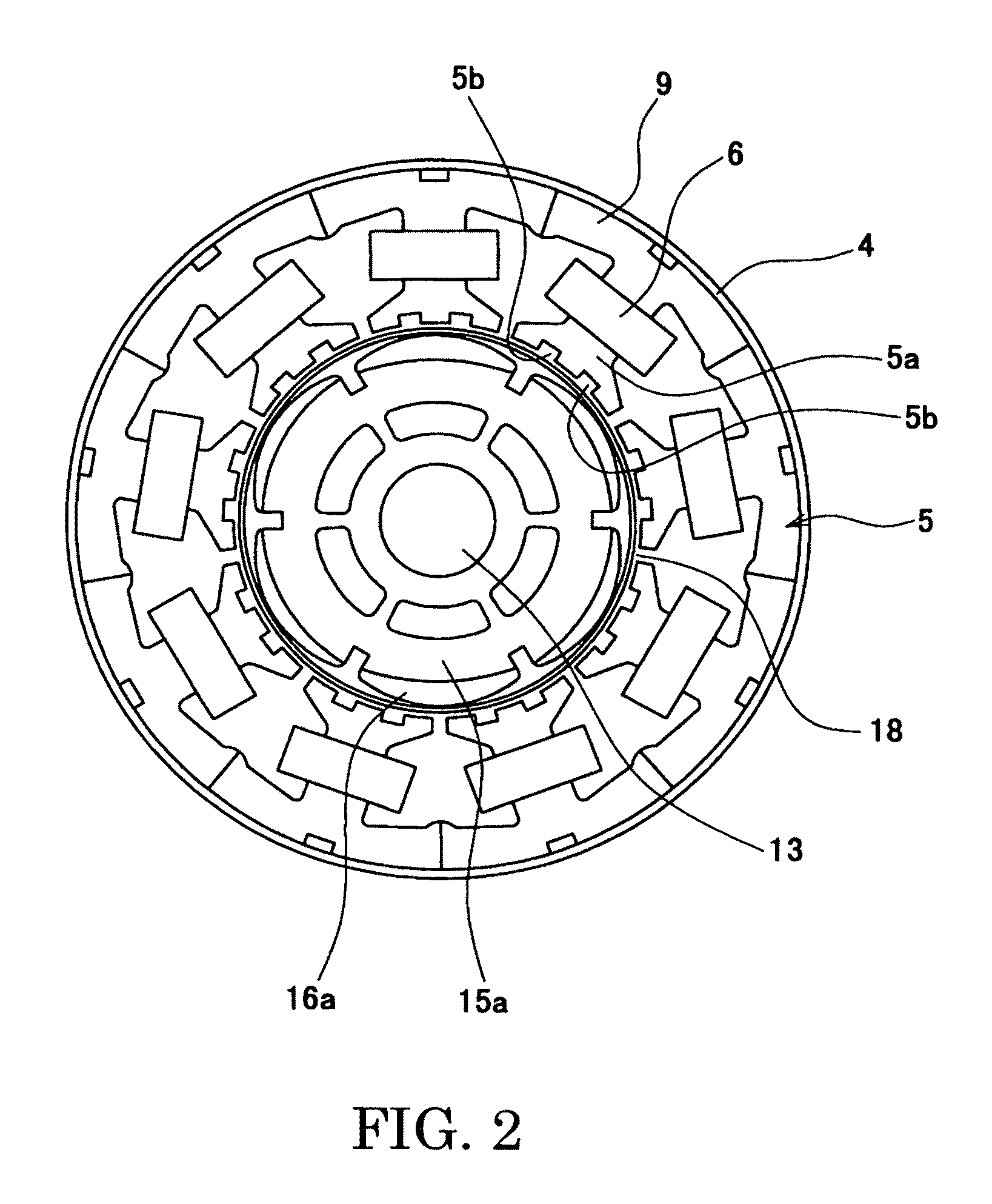 Brushless motor with skewed rotor segments