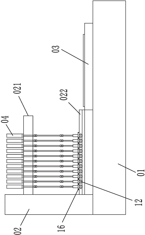 Automatic feeding type screw driving machine