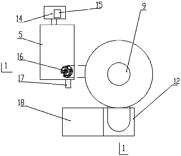 Solid fertilizer-liquid fertilizer integrated production facility and method