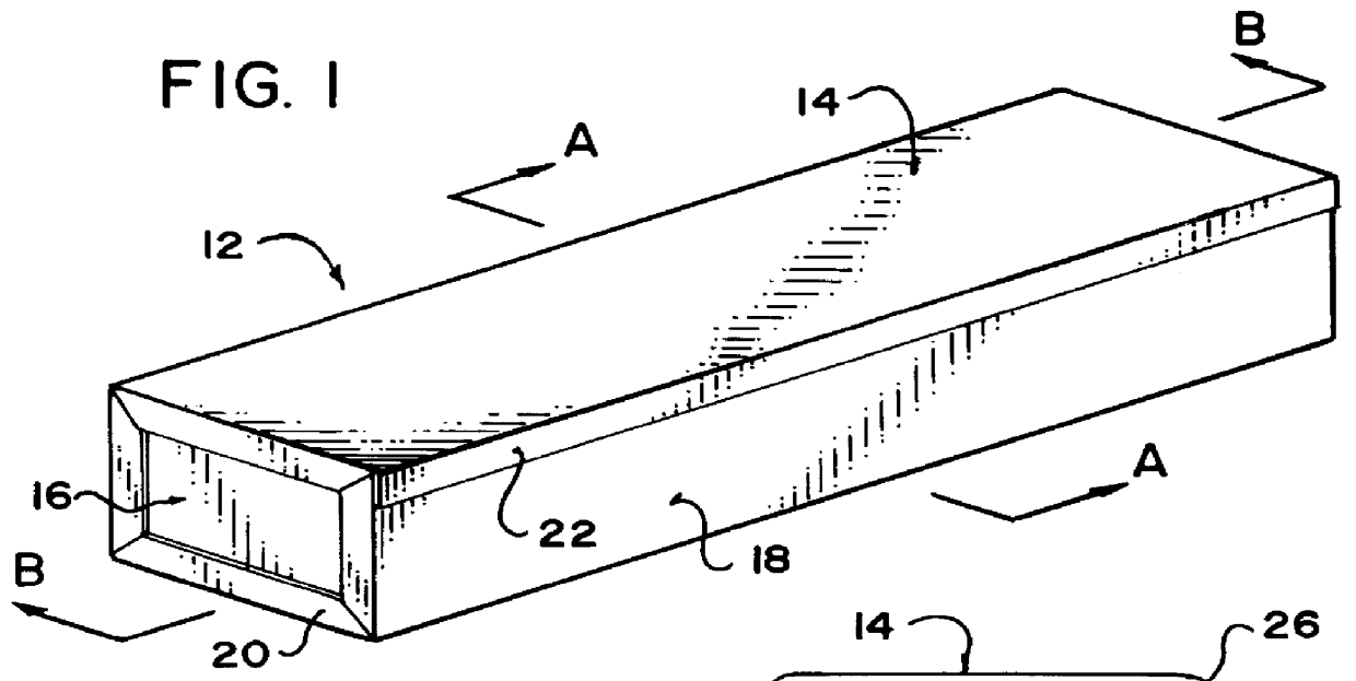 Method and apparatus for packaging and shipping horticultural products including cut flowers