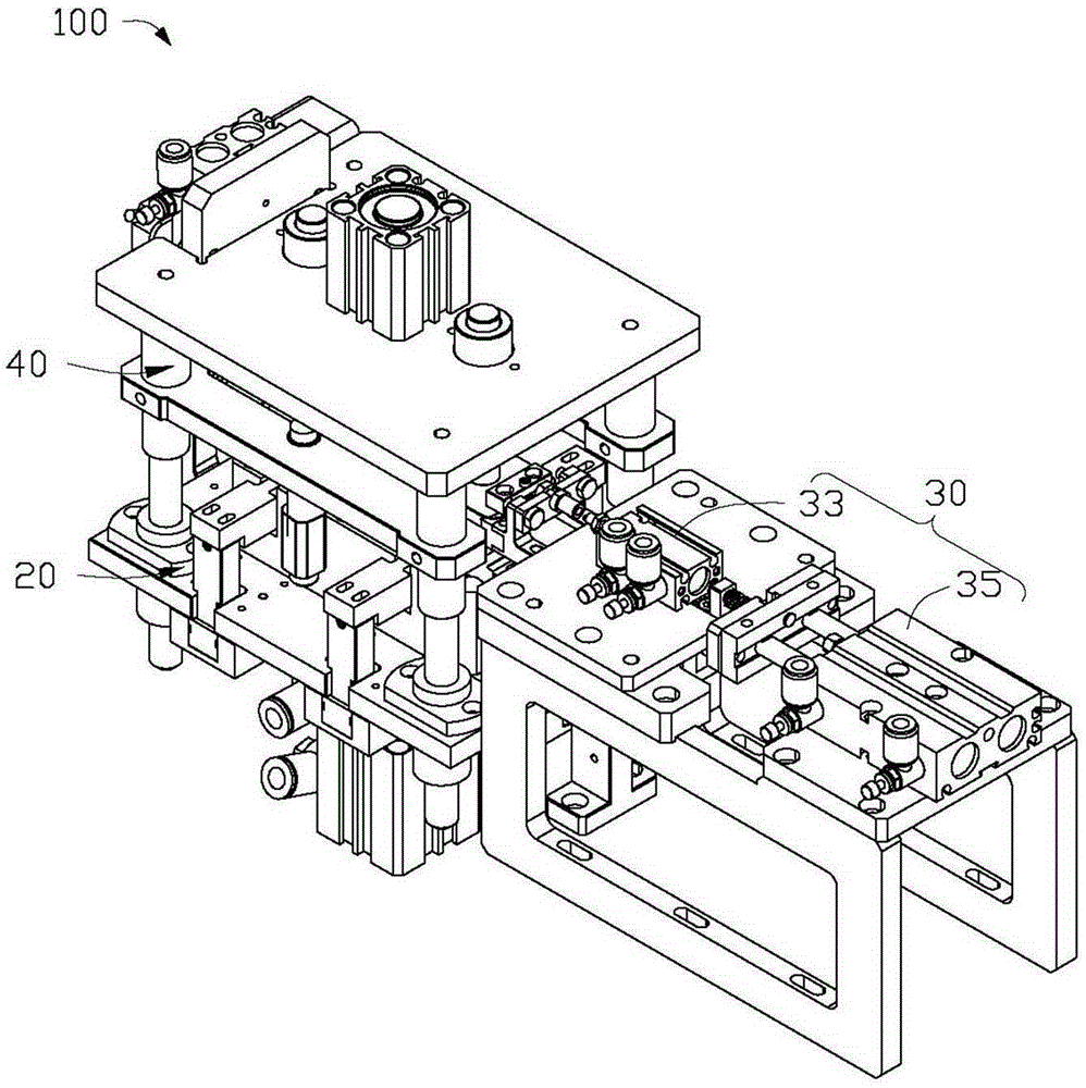 Pressure maintaining device