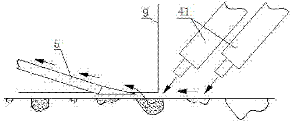 Multistage water-hammer surplus power quickly-collecting dust removal device with flow guiding plate for pavement depression