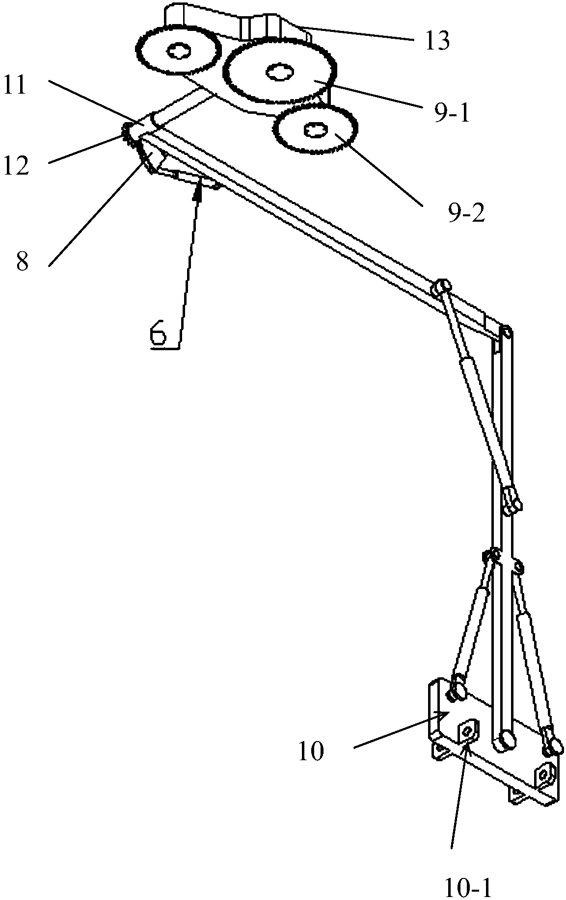 Self-propelled green hedge trimmer and use method