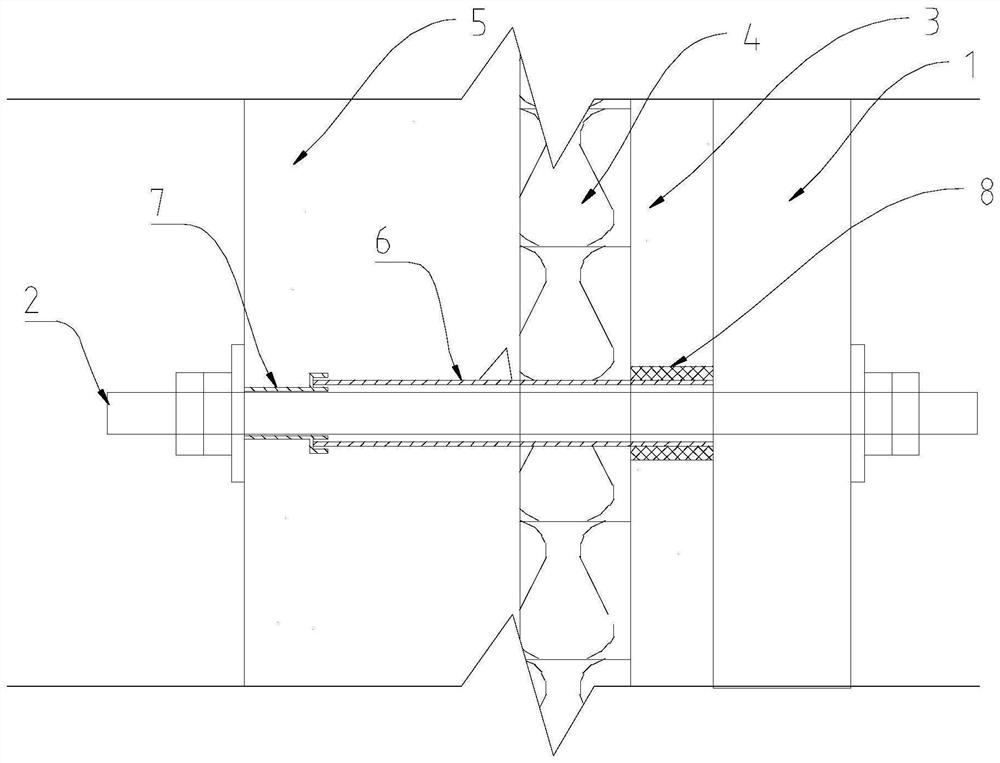 Prefabricated outer wall embedded with triangular overhanging mounting structure and manufacturing and mounting methods thereof