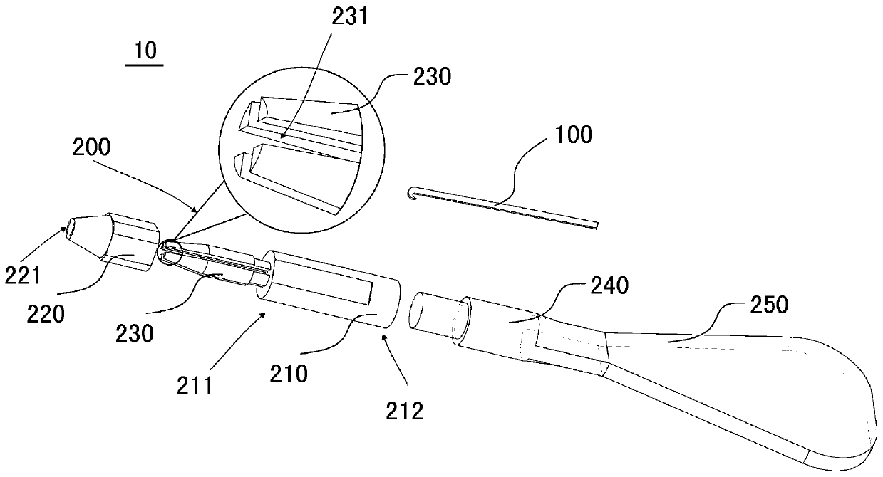 Replaceable needle fixing sleeve structure and crochet needle combination device