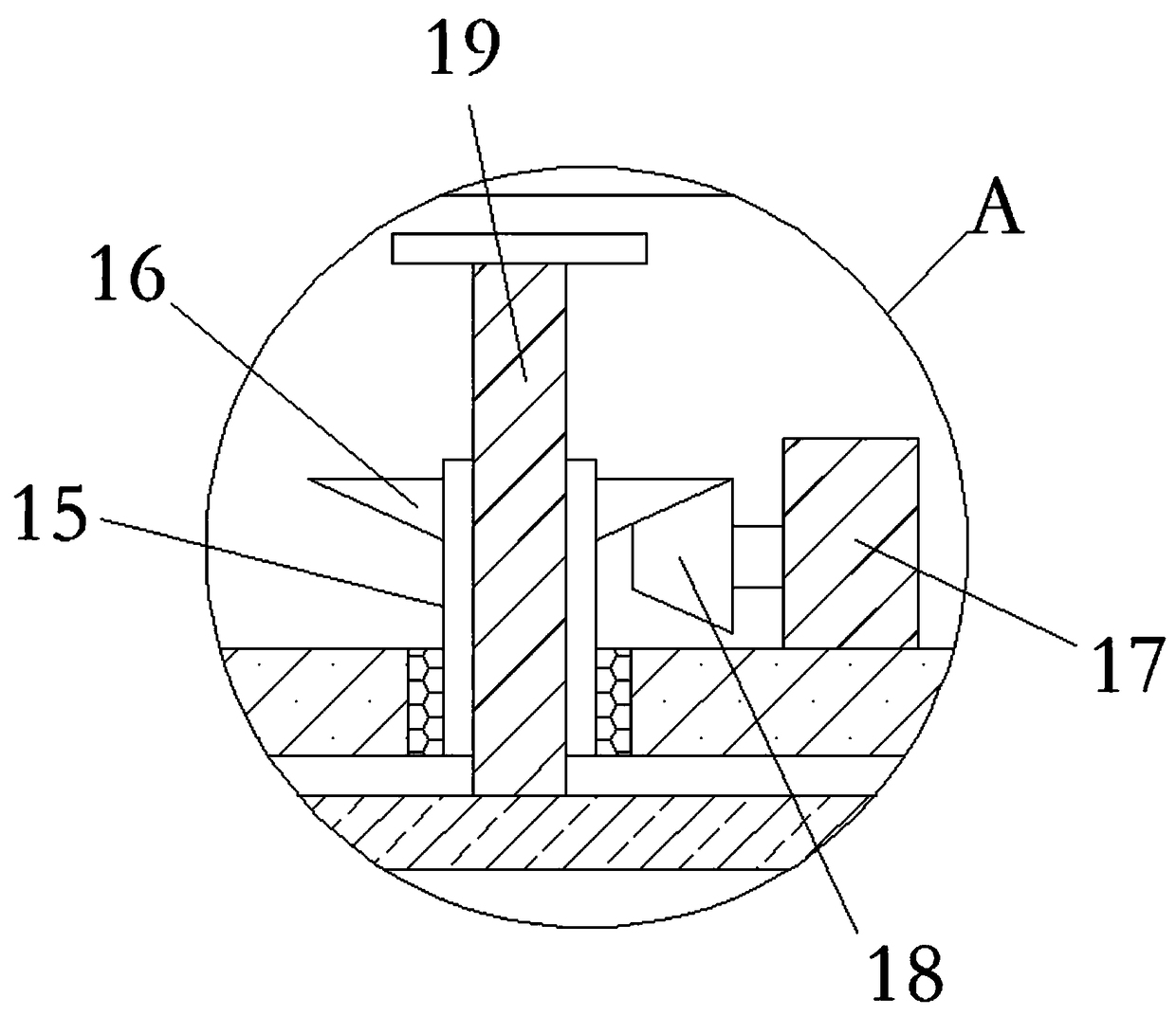 Novel automatic combination machine of button assemblies