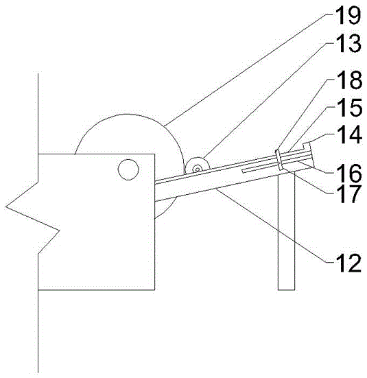 Paper cutting and winding device of extremely-thin glass fiber paper