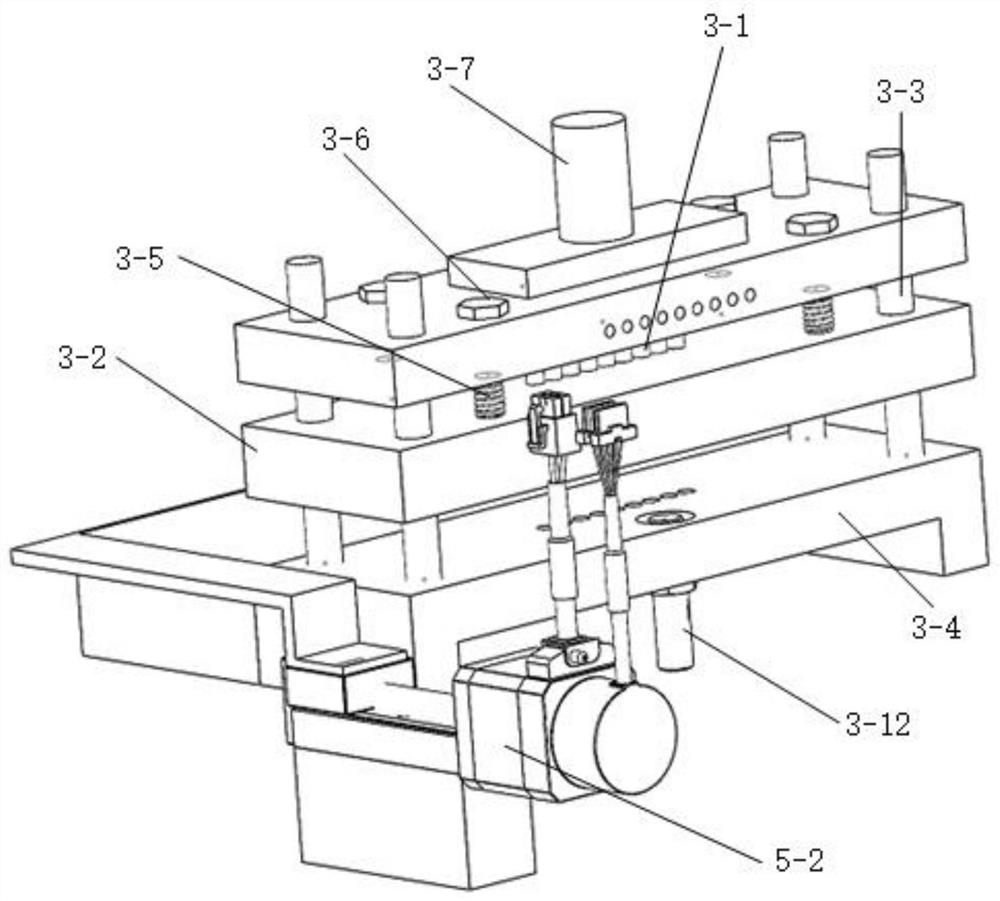 Saw-punching forming preparation device and method for round cancellous bone pieces