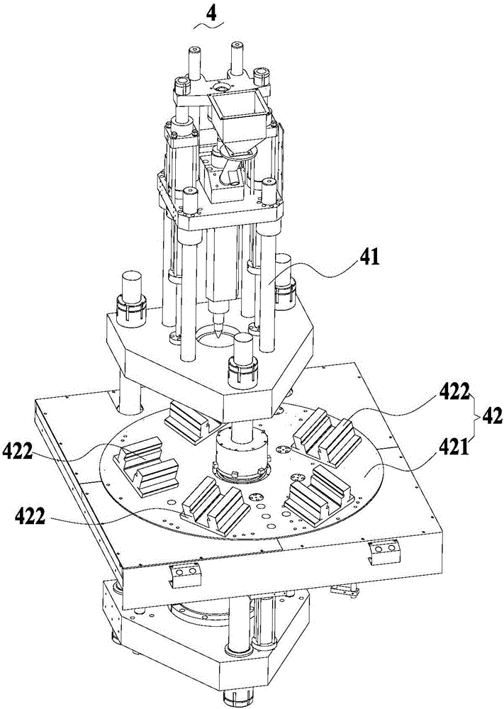 Automatic implantation injection molding device