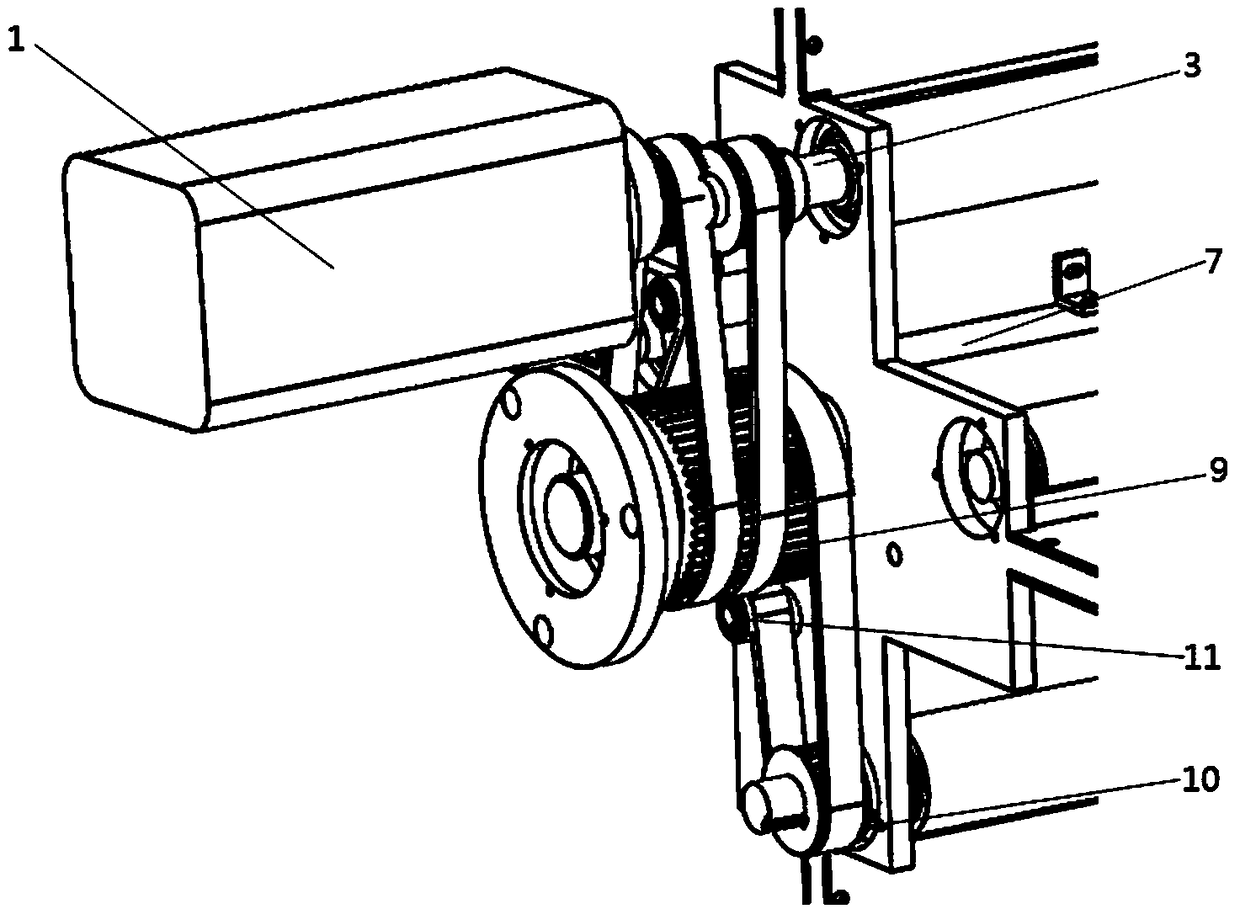 Rotating paper conveying device