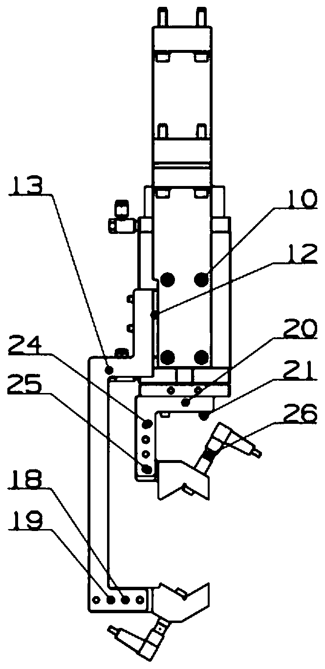 Robot end effector for clamping pipe parts