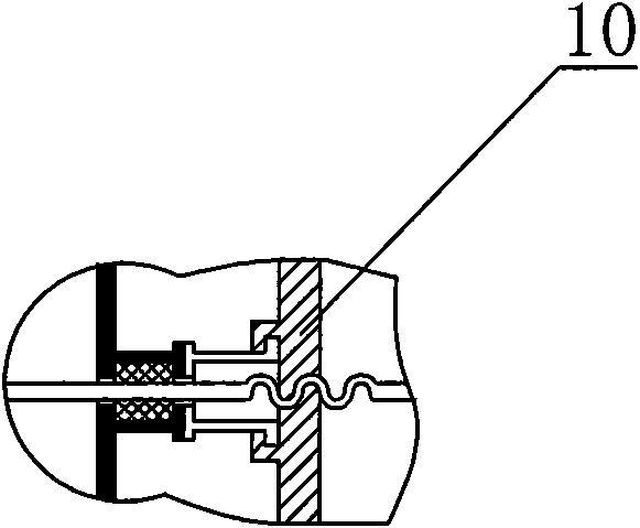 Pulling plate operating device for pot-type carbon calciner