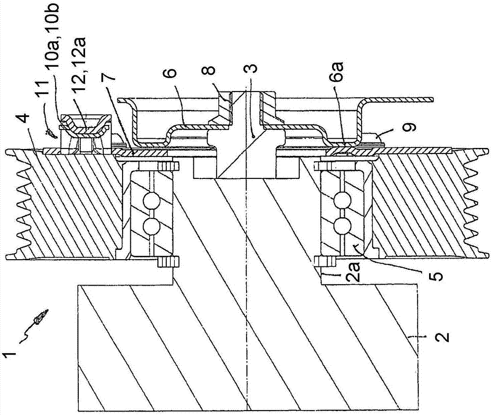 Device for transmitting torque from internal combustion engine to auxiliary unit